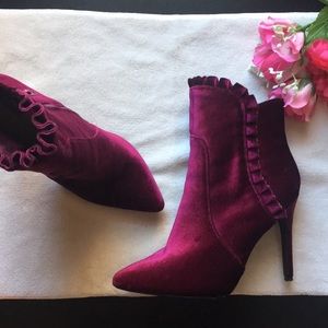 WORN ONCE JUSTFAB BOOTIES